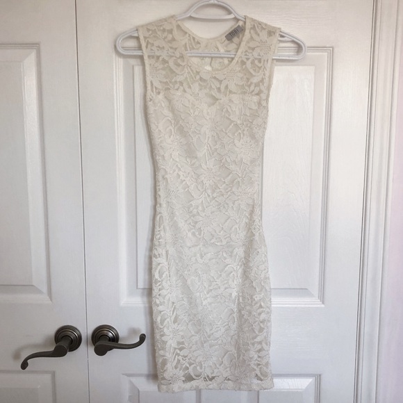 Tobi White Lace Open Back Dress - Picture 5 of 10